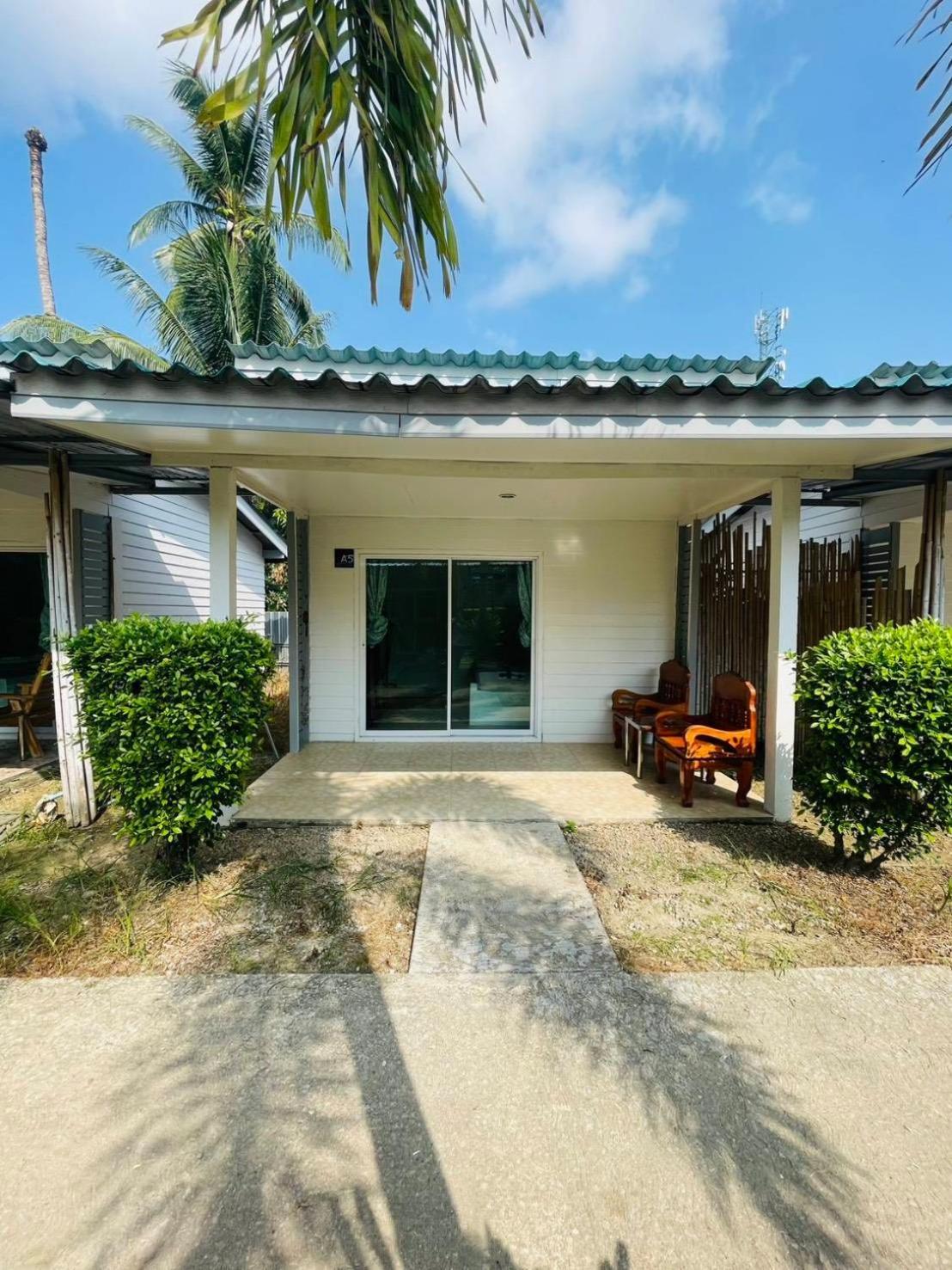 Smile Resort Ko Muk Exterior foto